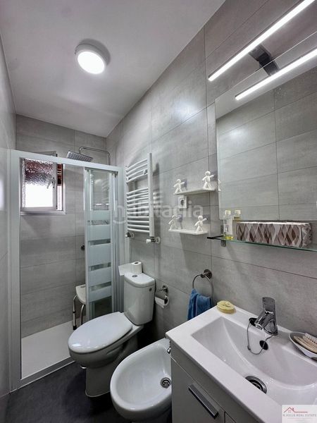 Foto 128972b7-b294-4a20-8bce-f136b630a2bc. Piso en Lucero Madrid