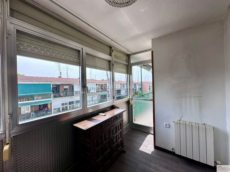 Foto 8a94ad9c-2915-4516-9bd1-44a58e61ece8. Piso en Lucero Madrid