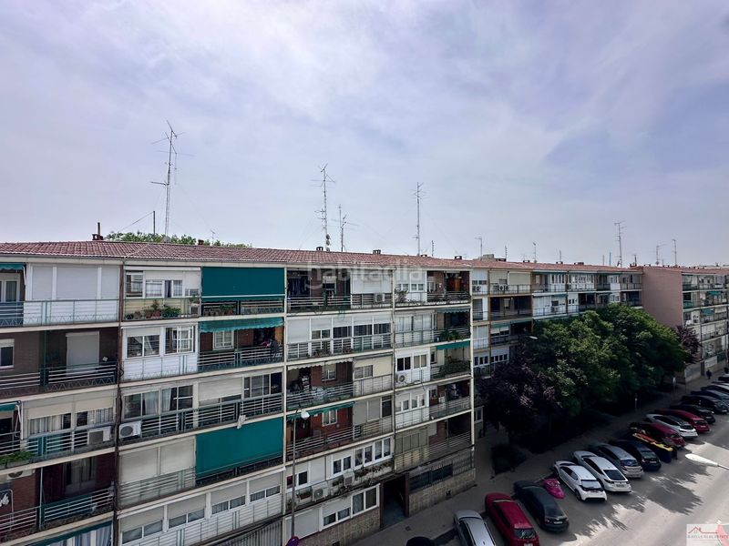 Foto cbf46512-45bf-4b13-be6d-f09f4378c2a8. Piso en Lucero Madrid