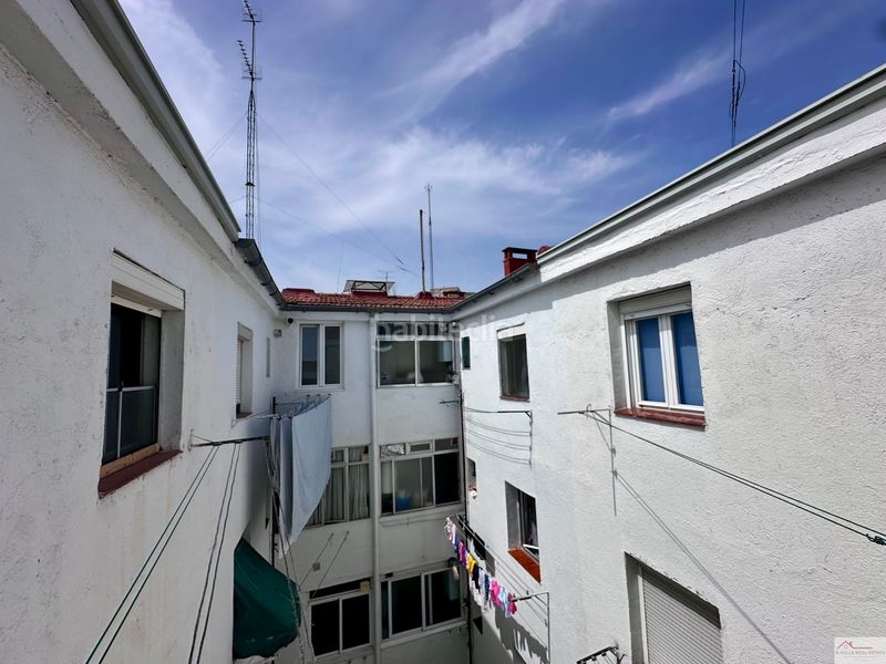Foto fd849905-5c12-49e3-b132-13572335b08e. Piso en Lucero Madrid