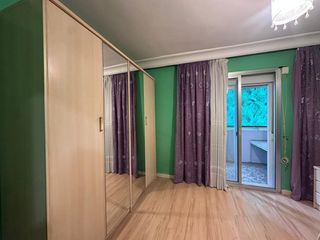 Appartamento in Aluche. Piso exterior con terraza y trastero en c camarena