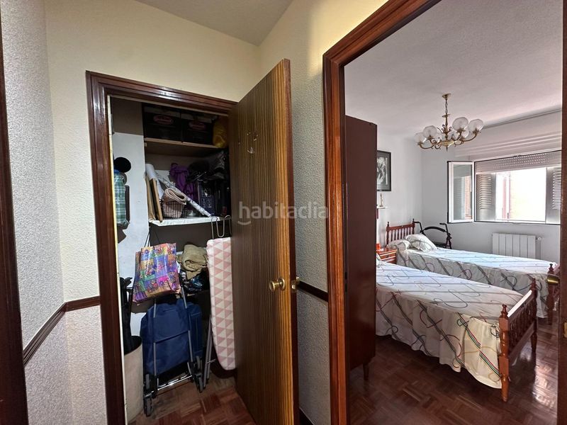 Foto f1eee0ca-2399-4833-a035-fea9f7dcd86f. Pis amb calefacció a Zofío Madrid