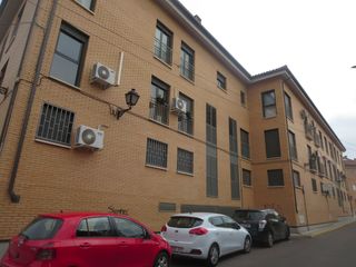 Flat in Centro. Piso muy nuevo con ascensor garaje y trastero illescas oportunid