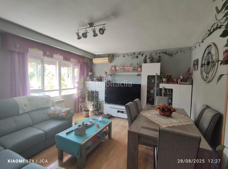 Foto 0cca4e27-c606-4550-ae11-3402593d73a8. Piso zona Juncal - amplio y precioso piso en Juncal Torrejón de Ardoz