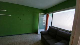Piso  Avenida de la constitucin. Vivienda que necesita mejoras con gran potencial, 3 dormitorios,