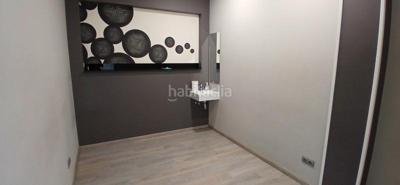 Foto b86bfcad-c8b9-4b62-843e-1d6ec74d7f1c. Alquiler local comercial en calle camino del berrocal 6 en Collado Villalba