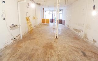 Locale commerciale in Calle Gaudí 14