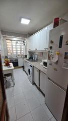 Appartement  Avenida de viena. Vivienda con ascensor, 3 dormitorios. ciudad 70