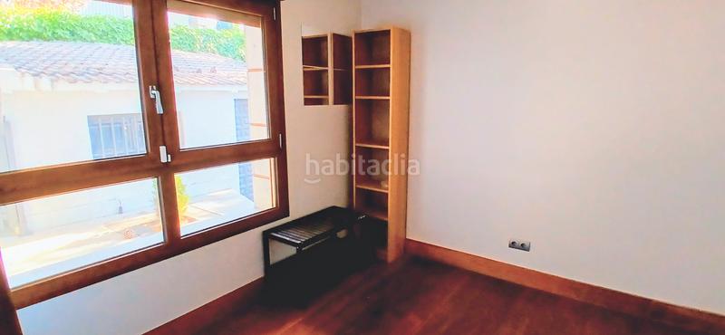 Foto efc66bb2-2c9e-4a6e-a111-7e609c376b00. Towny house in calle sierra cazorla 6 in Dehesa-El Soto Collado Villalba