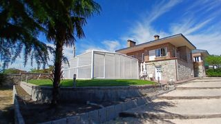 Chalet  Calle tauro. Consulting 2001 vende**chalet independiente en: **urb. las cabez