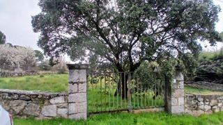 Terreno residencial en Calle rosal�a de castro 6