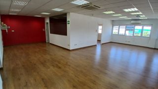 Miete Büro in Calle malaquita 8