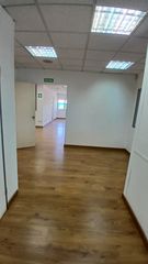 Miete Büro in Calle malaquita 8
