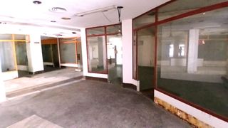 Local Comercial a Avenida de Honorio Lozano 59