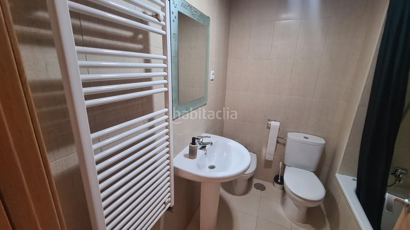 Foto 51ad30cc-1b2a-4e02-b24a-f656282b27c0. Lloguer casa aparellada amb calefacció aparcament a Alcalá de Henares