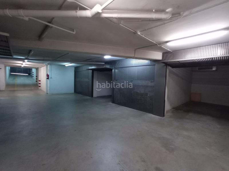 Foto f7d50f7e-d7e3-4aeb-9c47-0ce30c204b40. Parking coche en Tordera Tordera