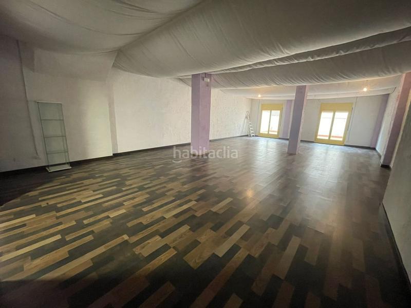 Foto 2c9d8105-4d77-4edc-9647-aca767377fbe. Location local commercial dans Tordera Tordera