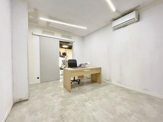 Local Comercial  Carrer de prim. Local en venta en el barrio del siglo xx