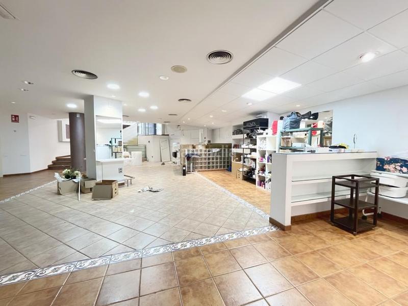 Foto 13069718-443a-4ba2-b927-75b5003e56f6. Geschäftsraum in Torrent d'en Pere Parres Terrassa