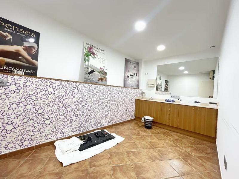 Foto d1d22b8f-823c-4d69-95a7-b98f4dc6bc38. Geschäftsraum in Torrent d'en Pere Parres Terrassa