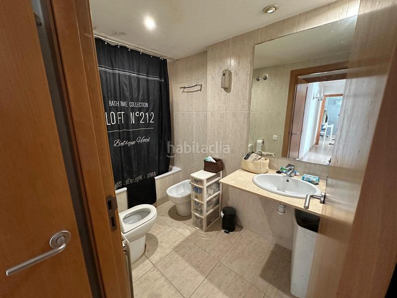 Foto ccd25ffb-e693-4cbb-8e88-0c1a1f5a88c5. Appartement avec parking piscine dans Zona Esportiva Terrassa