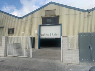 Location Bâtiment à usage industriel  Carrer selva. Muy bien ubicada!
