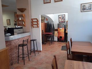 Local Comercial a Ajuntament-Maragall. Bar restaurante en pleno funcionamiento