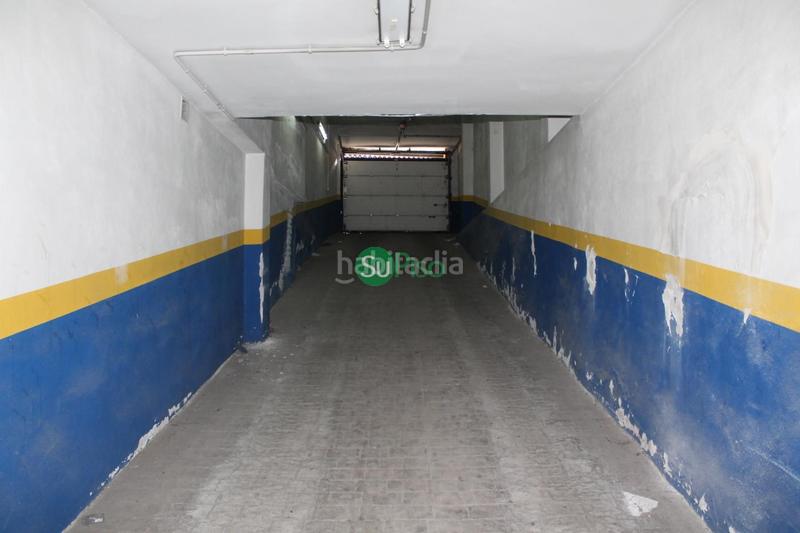 Foto c4e1dfb4-04ac-4b4c-aa1d-910c48cb4fde. Aparcament cotxe a n/a a Yeles