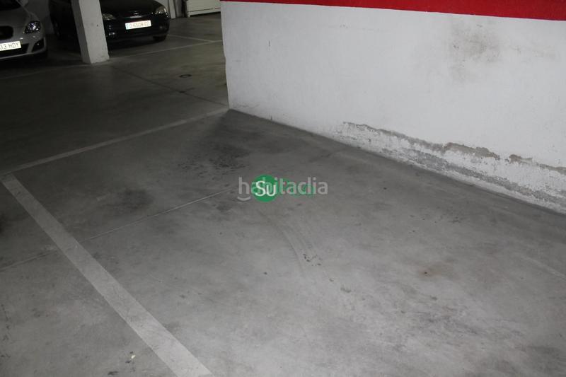 Foto c78b6a91-8f05-4fc3-a443-406047b68435. Aparcament cotxe a n/a a Yeles