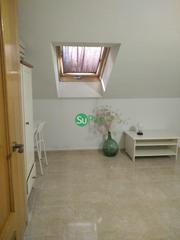 Affitto Attico in Calle serrería 14. Estupendo ático de una habitación.