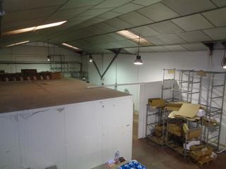 Industrial building in Avenida Rufino Rubio 12