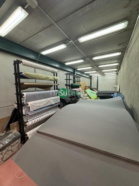 Foto 26de678c-fc93-4671-b6cb-a19ede5aa0d5. Bâtiment à usage industriel dans n/a dans Estación-Cruz Roja Illescas