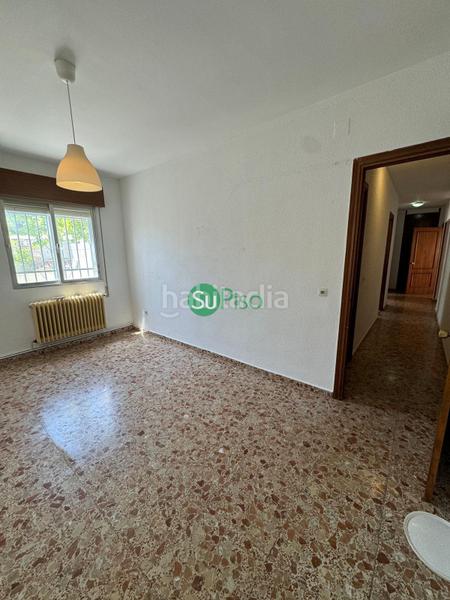 Foto 1e71423c-b188-4ceb-8072-3c5739bbdf6f. Casa adossada a n/a 10 a Yeles