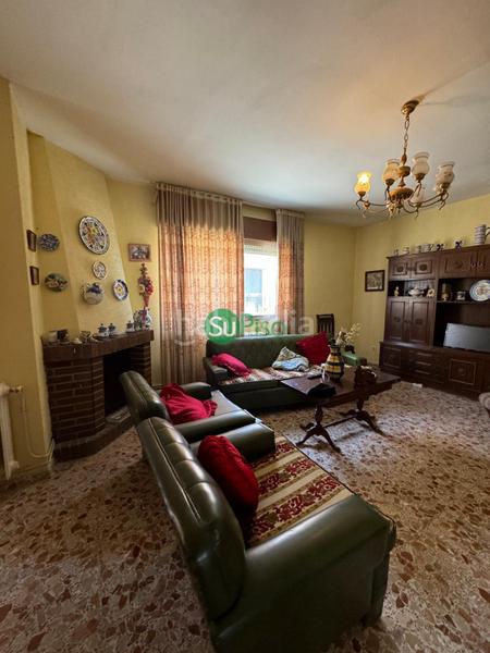 Foto 1f625c02-5b36-4752-a137-732205043982. Casa adossada a n/a 10 a Yeles