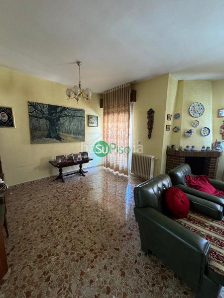 Foto 2df5d5f7-f25d-4f1b-a85f-d67985165765. Casa adossada a n/a 10 a Yeles