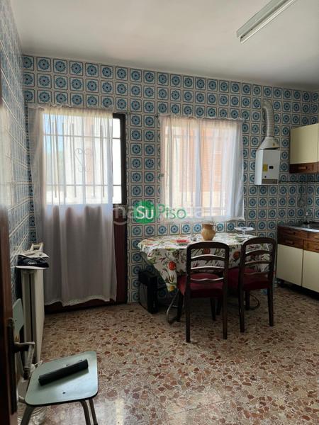 Foto cbbe5162-eba9-49db-a335-39877bd8aa28. Casa adossada a n/a 10 a Yeles