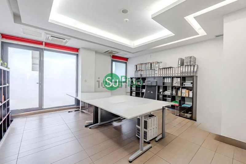 Foto 401fa172-5650-4178-bc9e-be1ecdf27508. Local comercial a calle holanda 5 a Griñón