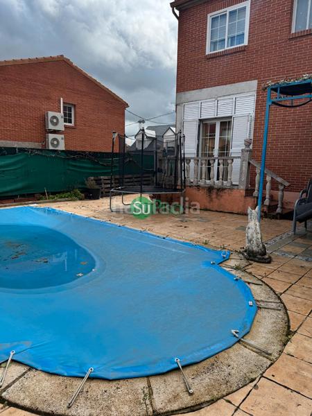 Foto a3e33487-0701-48f1-a0b7-81e418f15bdf. Maison jumelée dans calle la loma 7 dans Yeles