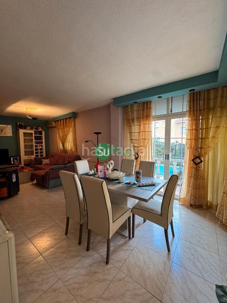 Foto cff8a7d9-6459-481e-9a86-660a60e0a55e. Maison jumelée dans calle la loma 7 dans Yeles