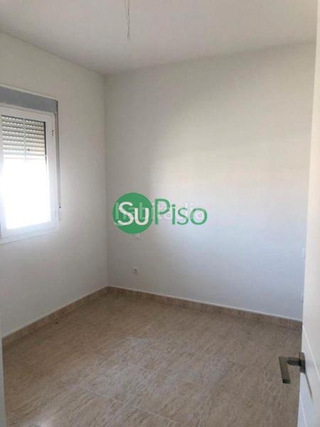 Foto 5fe82ce0-b8c9-4429-afa8-07e0b32252d7. Casa pareada en avenida rufino rubio 10 en Yeles