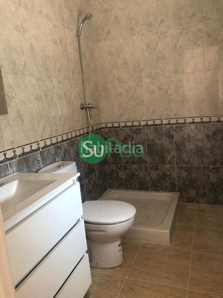 Foto a0090c43-1104-4312-8088-4bd772209290. Casa pareada en avenida rufino rubio 10 en Yeles