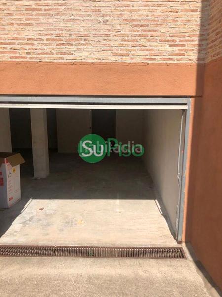 Foto dfb79786-de85-41b9-a3c5-c39a9344ee3a. Casa pareada en avenida rufino rubio 10 en Yeles