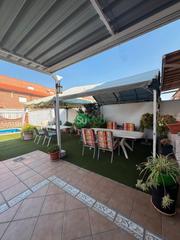 Casa adossada  Calle ónice 54