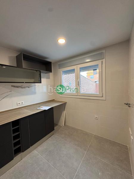 Foto 1e16c2cc-905d-4b5f-81c3-2d757cc2feca. Casa adossada a calle de magallanes 10 a Yuncos