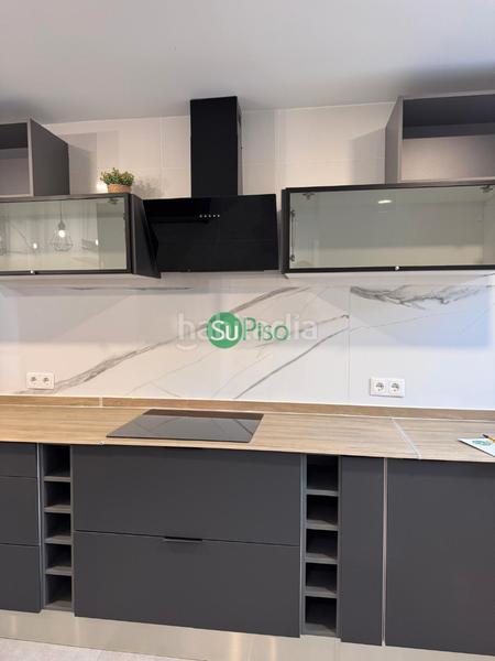 Foto 2c682c00-343f-4f91-bcf2-a7fee13e1905. Casa adossada a calle de magallanes 10 a Yuncos