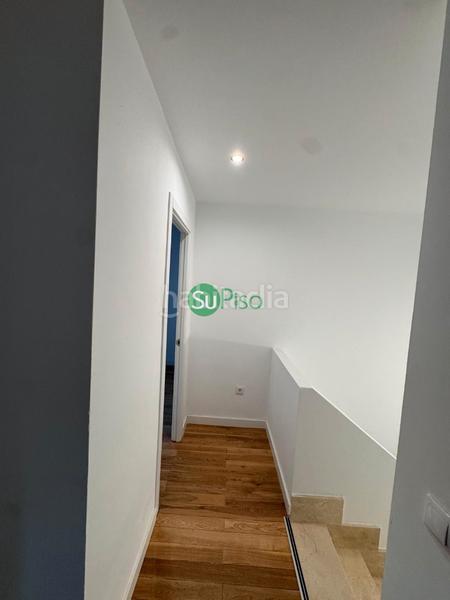 Foto 3b97667c-a941-4753-b3a2-65d326682483. Casa adossada a calle de magallanes 10 a Yuncos