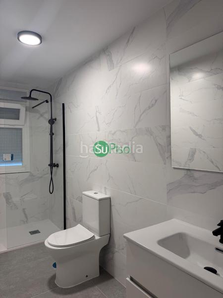 Foto 554ba0d4-ed6e-43e2-a876-da7655b0dc21. Casa adossada a calle de magallanes 10 a Yuncos