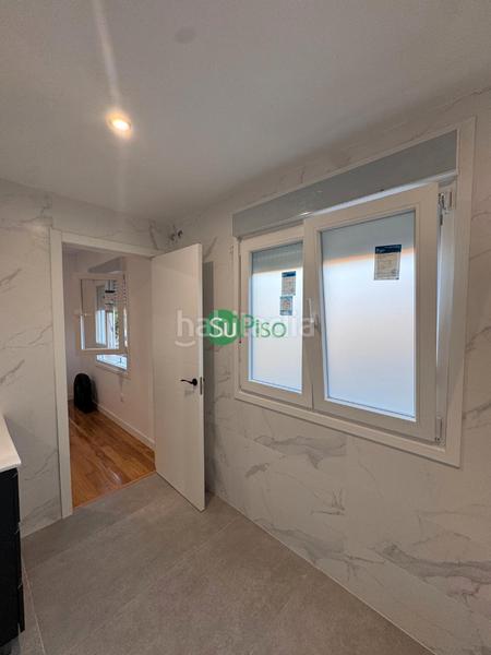 Foto 7ecab32e-c29d-4801-b0db-acbcb343786a. Casa adossada a calle de magallanes 10 a Yuncos