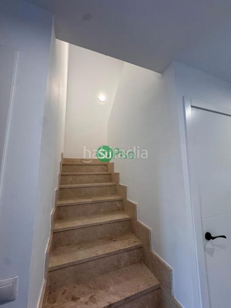 Foto 96dea400-b1f0-4664-bf8c-07a7cb56cfb0. Casa adossada a calle de magallanes 10 a Yuncos