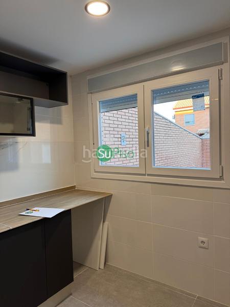 Foto 9bbb3f65-e277-435a-be79-84120b13b7d8. Casa adossada a calle de magallanes 10 a Yuncos